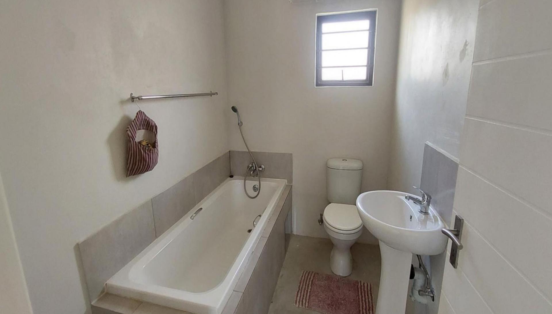 Bathroom 2 of property in Tirong 