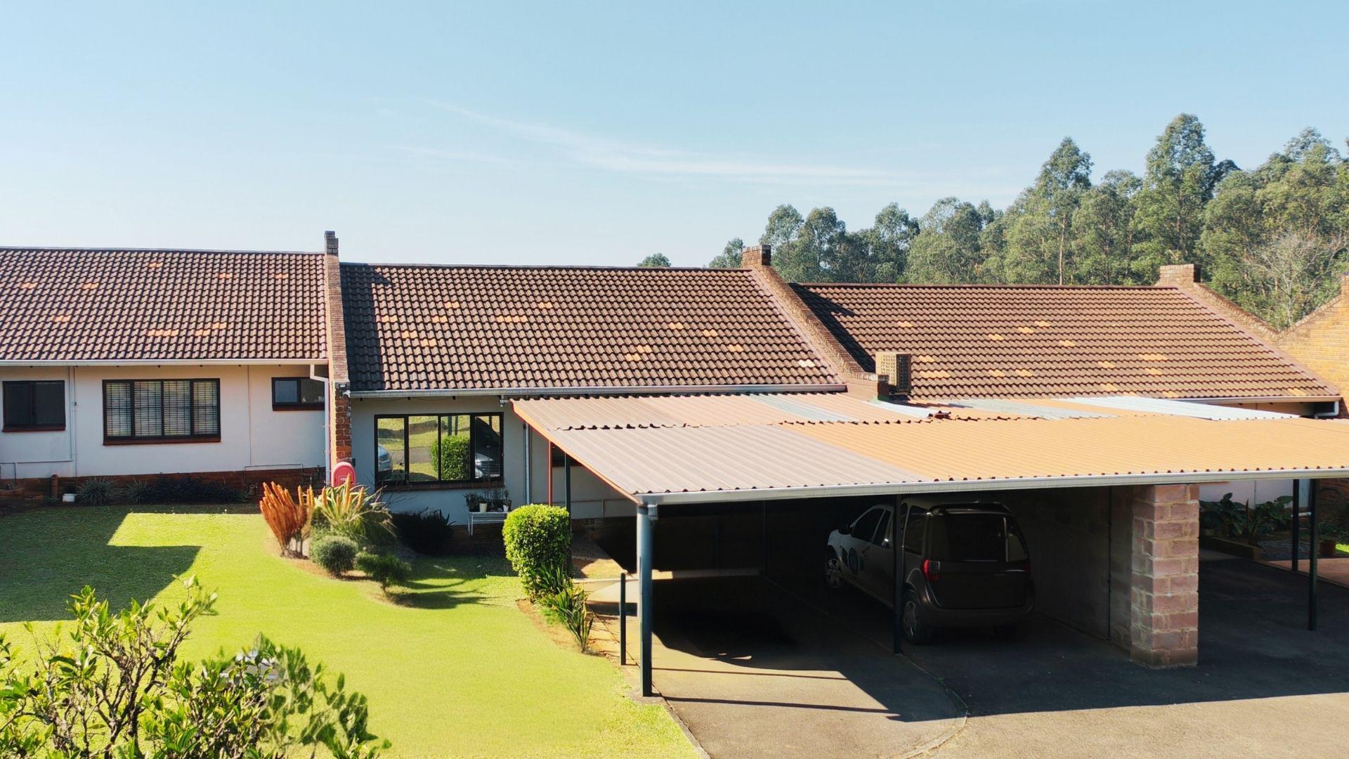 Front View of property in Blackridge