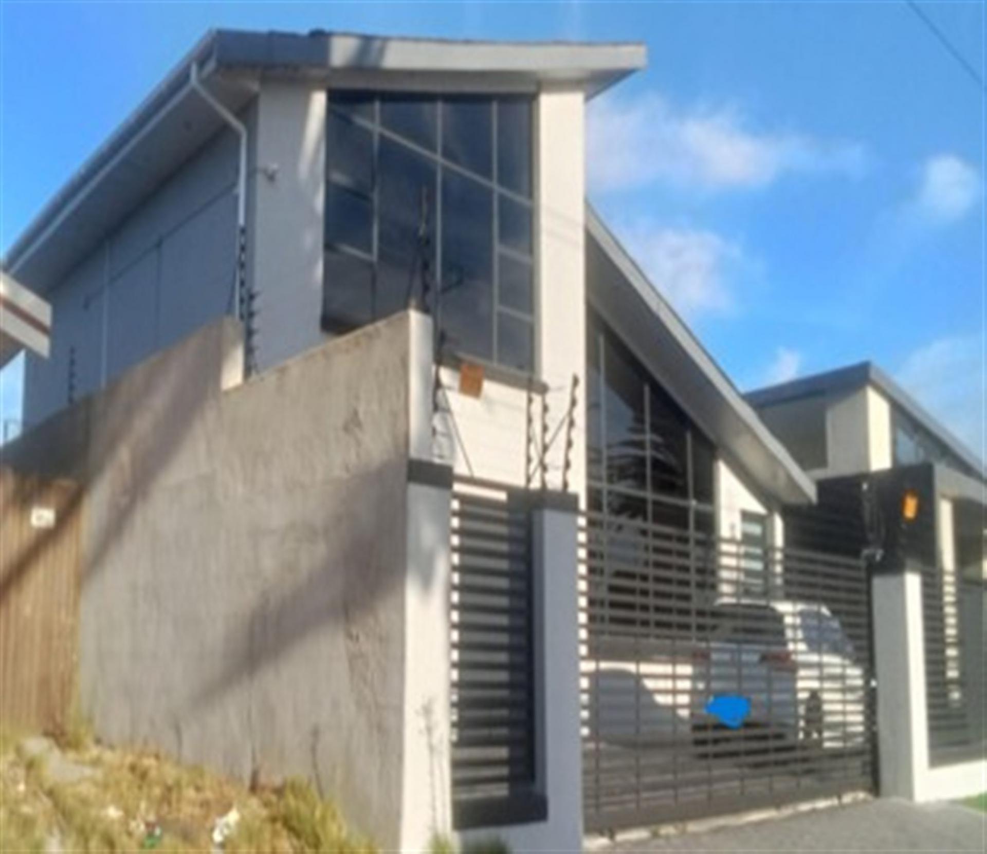 Front View of property in Goodwood