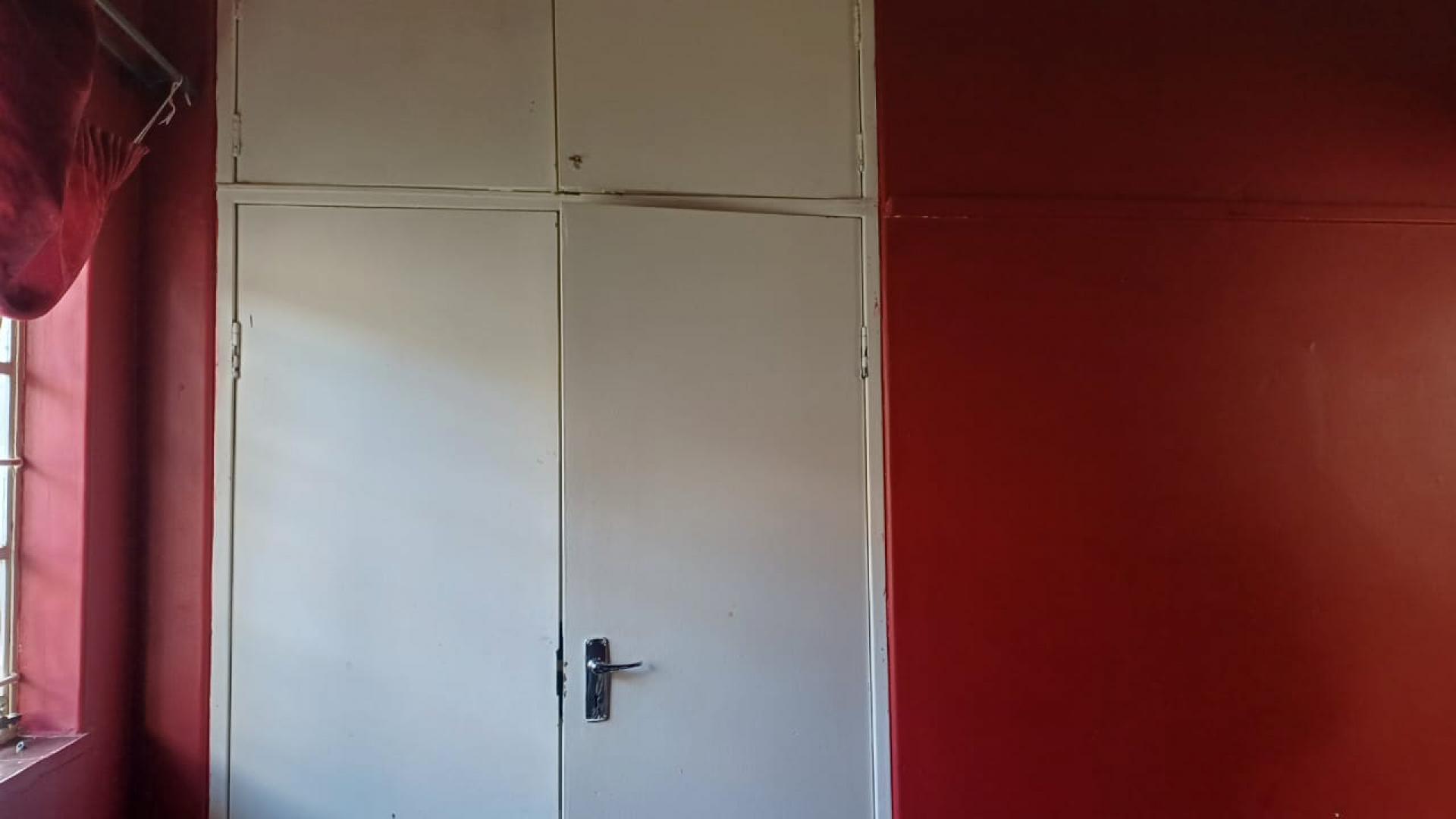 Bed Room 1 of property in Bedelia