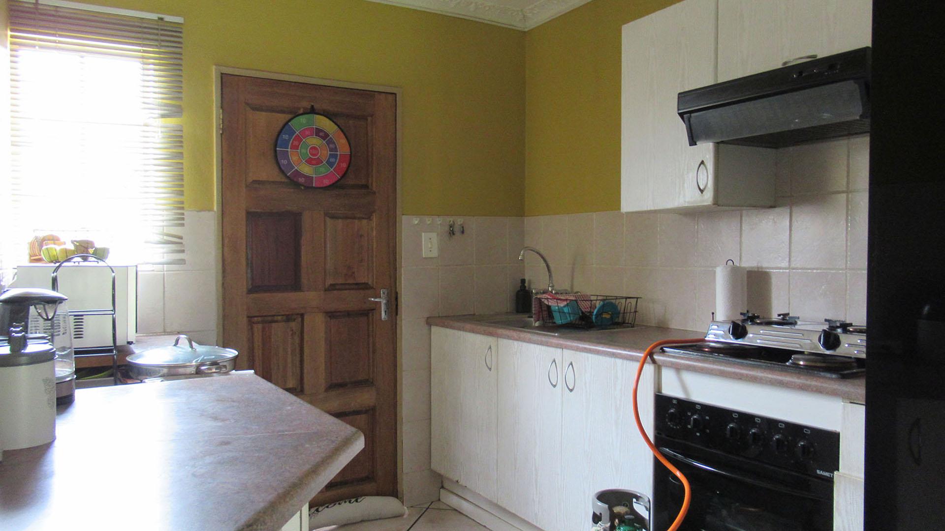 Kitchen - 7 square meters of property in Elandsfontein