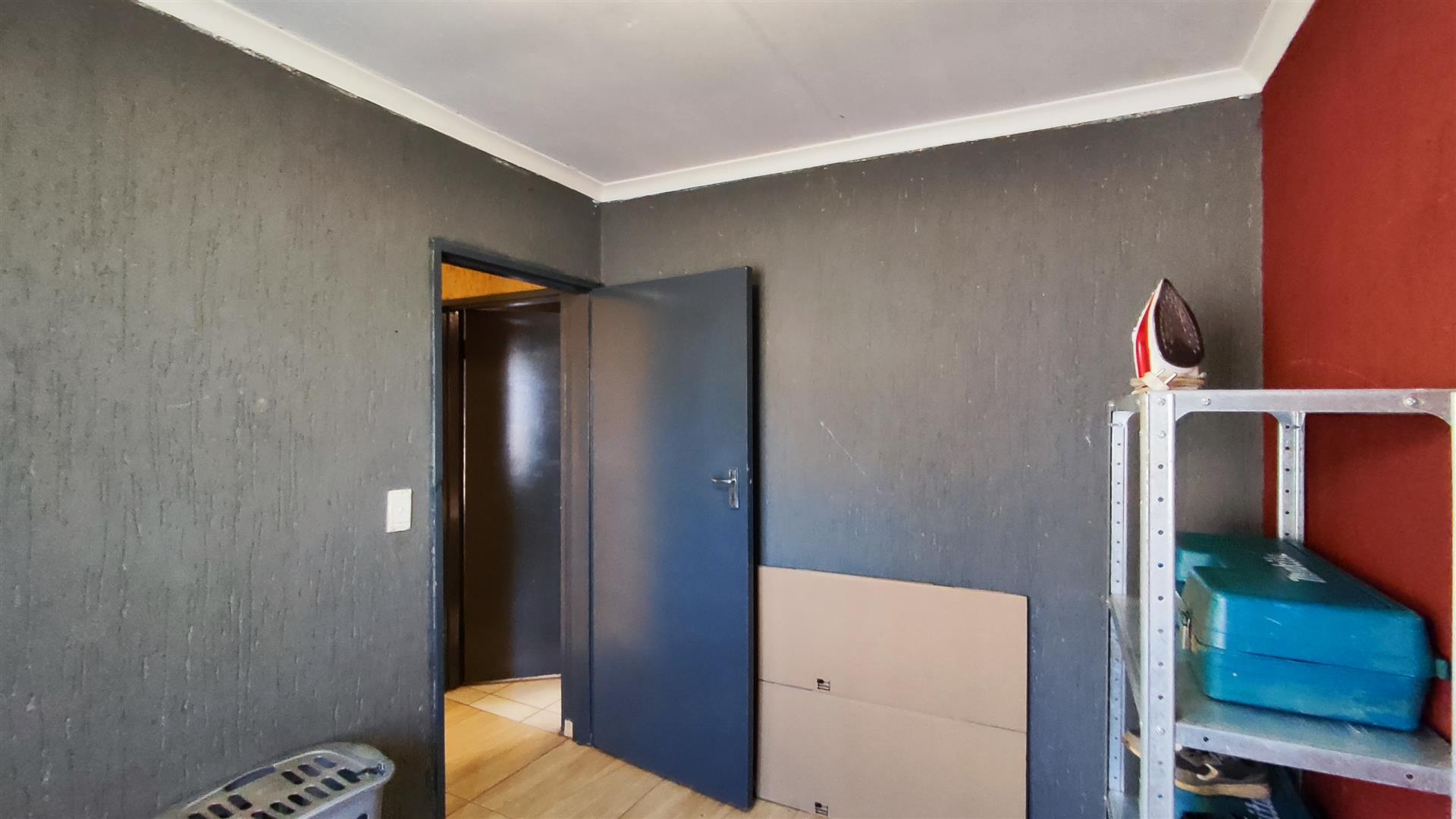 Bed Room 3 - 9 square meters of property in Mayfield