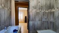 Bathroom 1 - 5 square meters of property in Mayfield