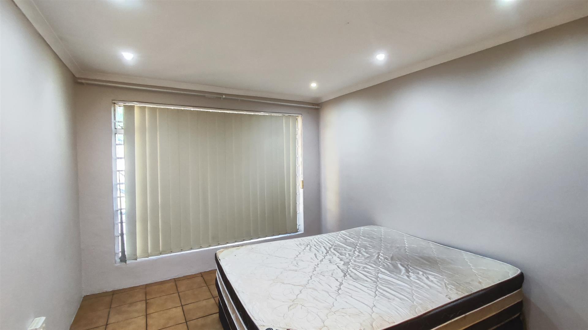 Bed Room 1 - 15 square meters of property in Three Rivers