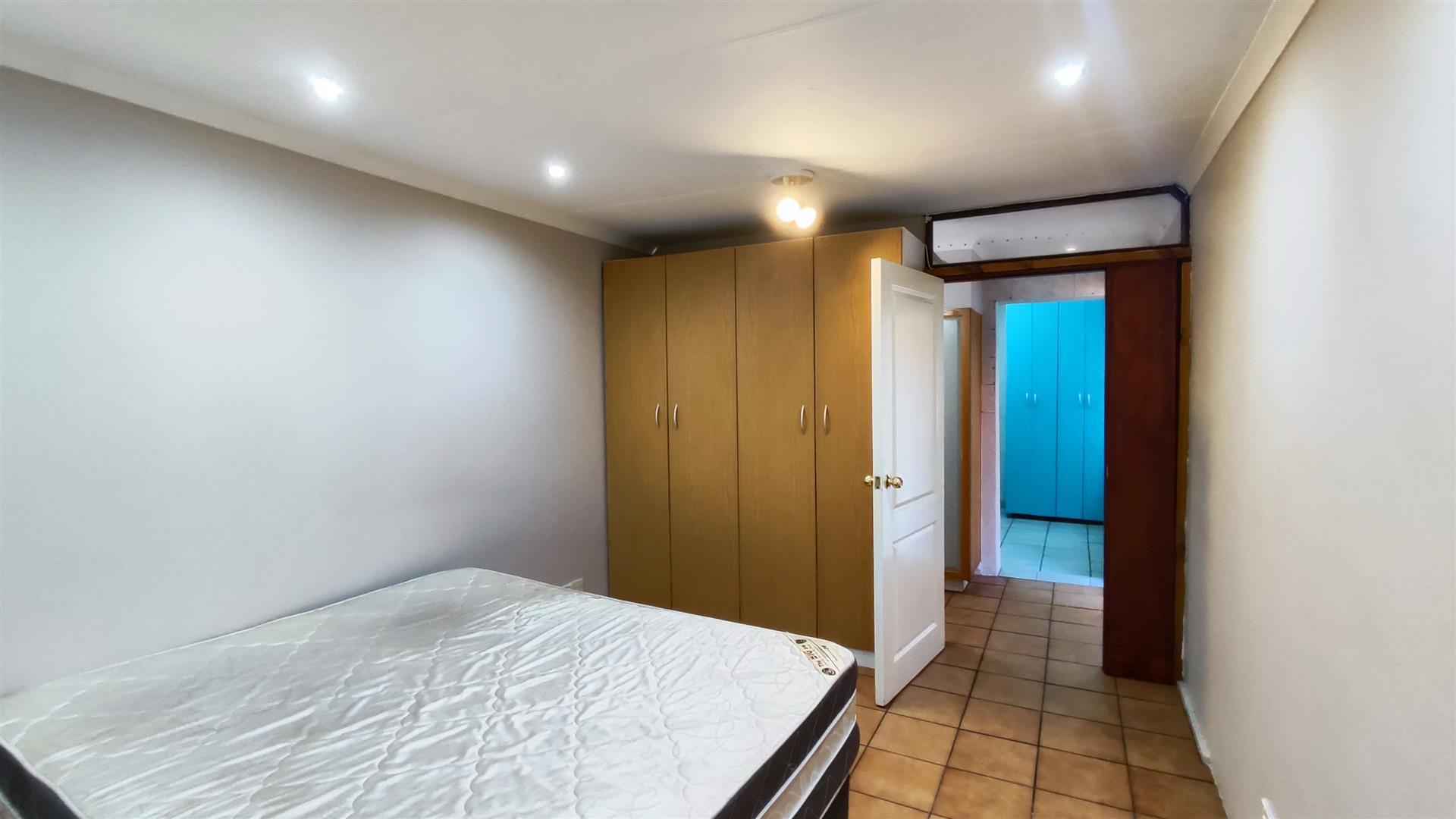 Bed Room 1 - 15 square meters of property in Three Rivers