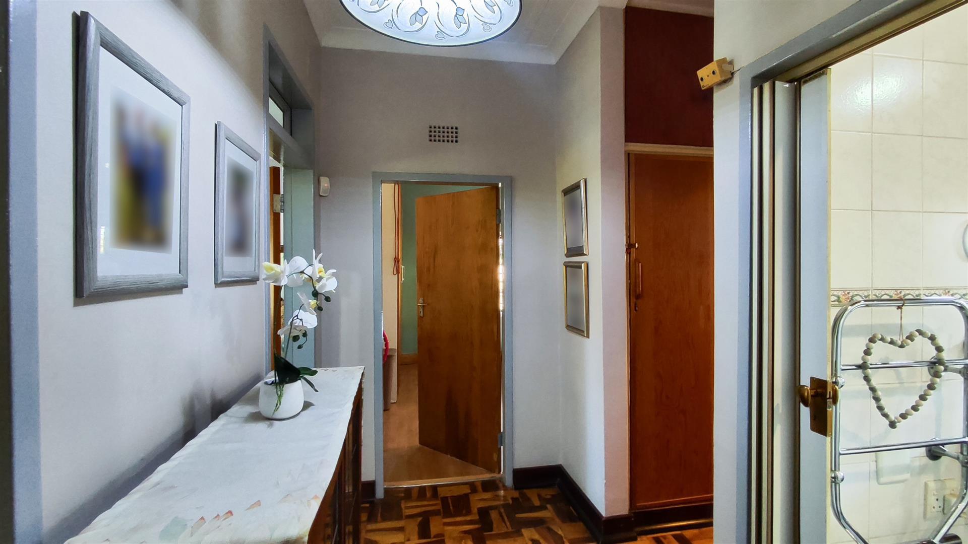 Spaces - 27 square meters of property in Three Rivers