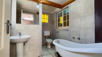 Bathroom 1 - 7 square meters of property in Three Rivers