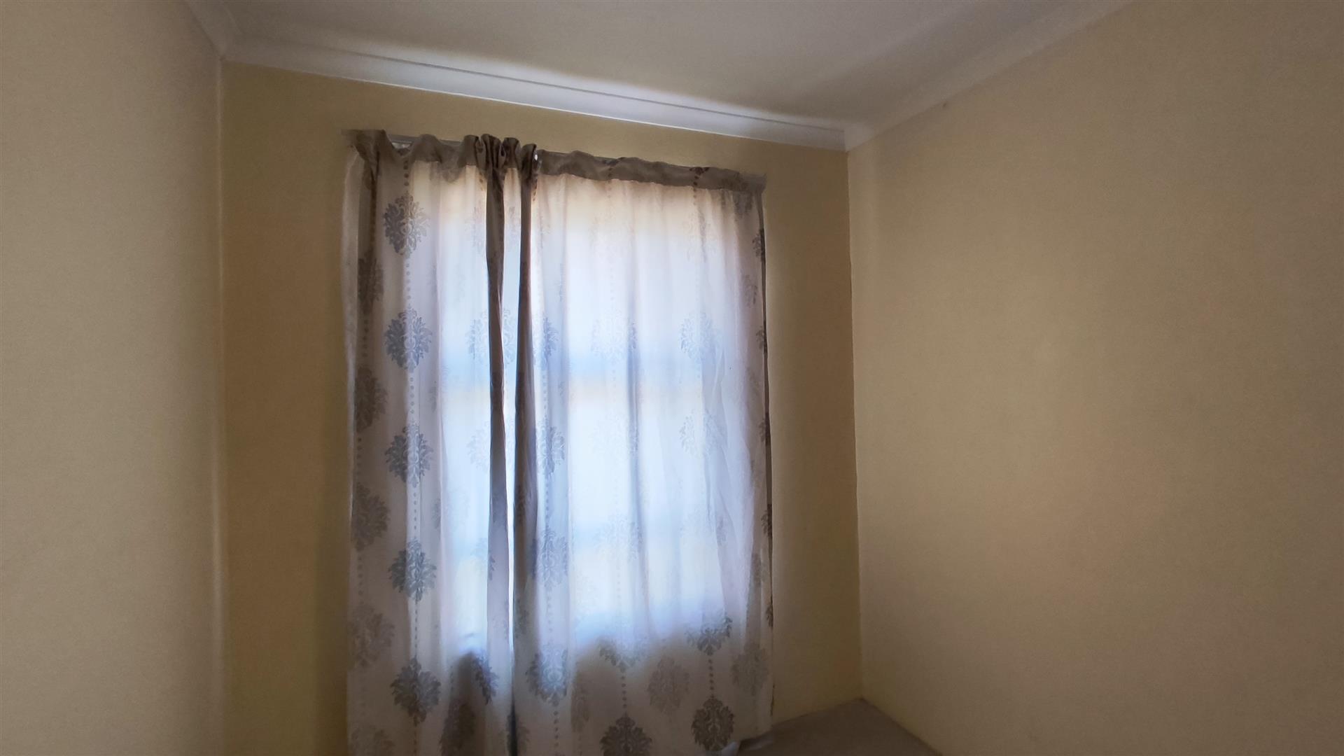 Bed Room 2 - 12 square meters of property in Sharon Park
