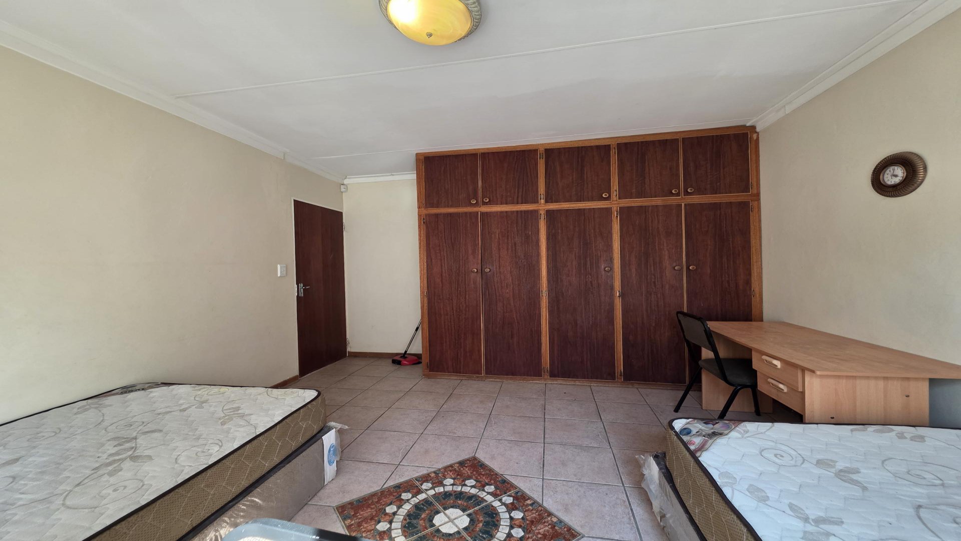 Bed Room 5+ of property in Bloemfontein