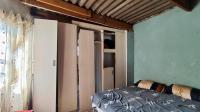 Main Bedroom - 16 square meters of property in Windmill Park