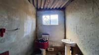 Bathroom 1 - 5 square meters of property in Windmill Park
