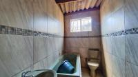 Bathroom 2 of property in Windmill Park