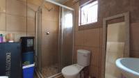 Bathroom 1 - 6 square meters of property in Kaalfontein