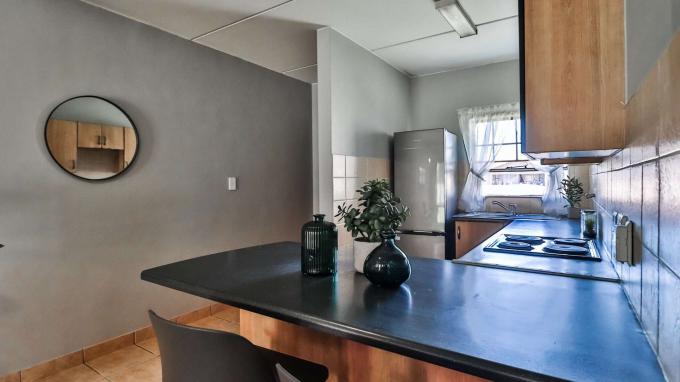 2 Bedroom Apartment for Sale For Sale in Germiston - MR695552
