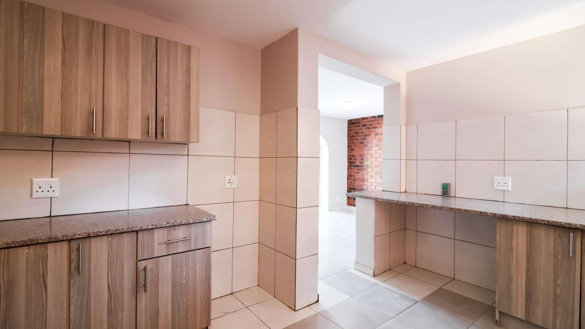  of property in Kloofendal