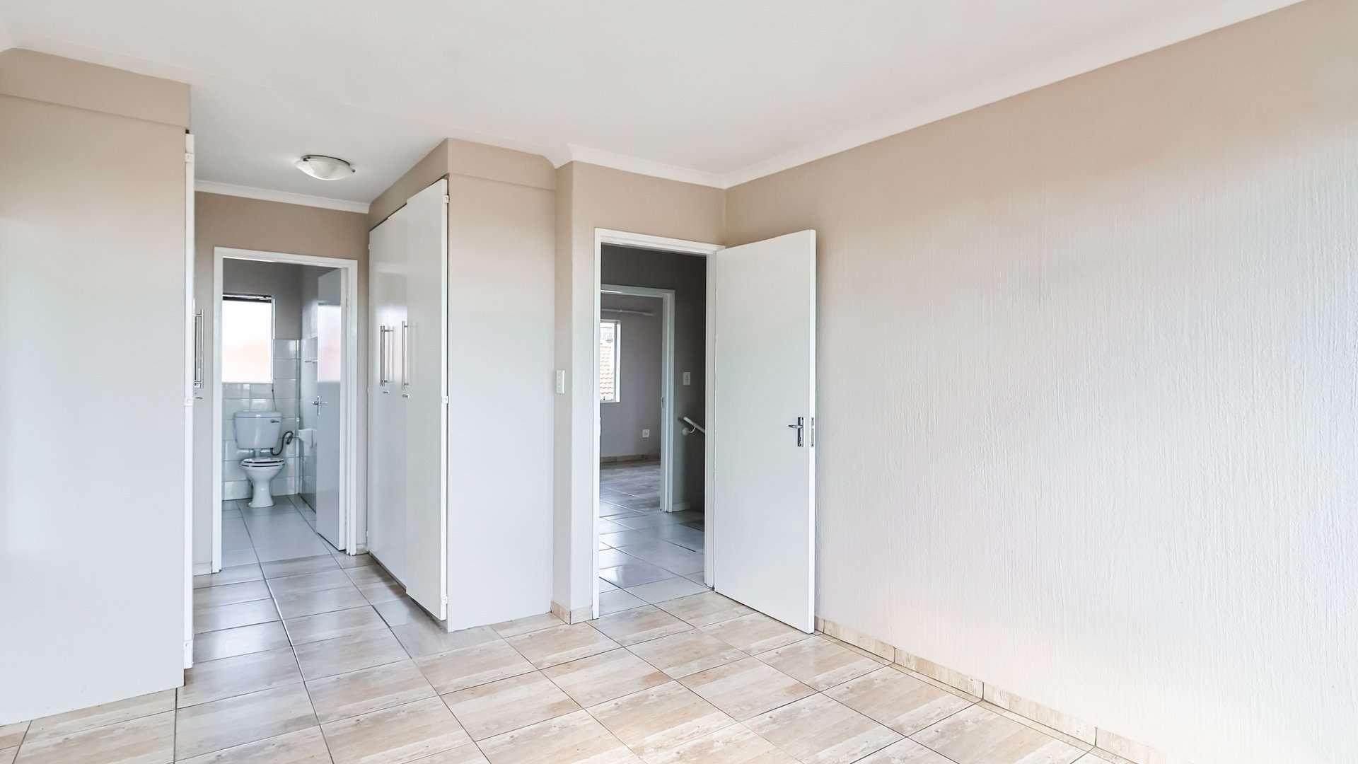  of property in Kloofendal