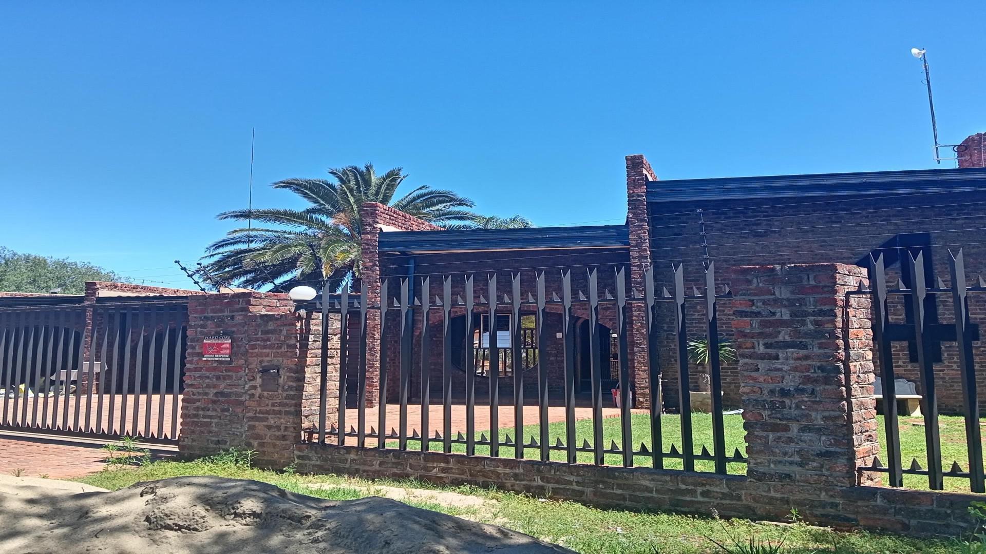 Front View of property in Kimberley