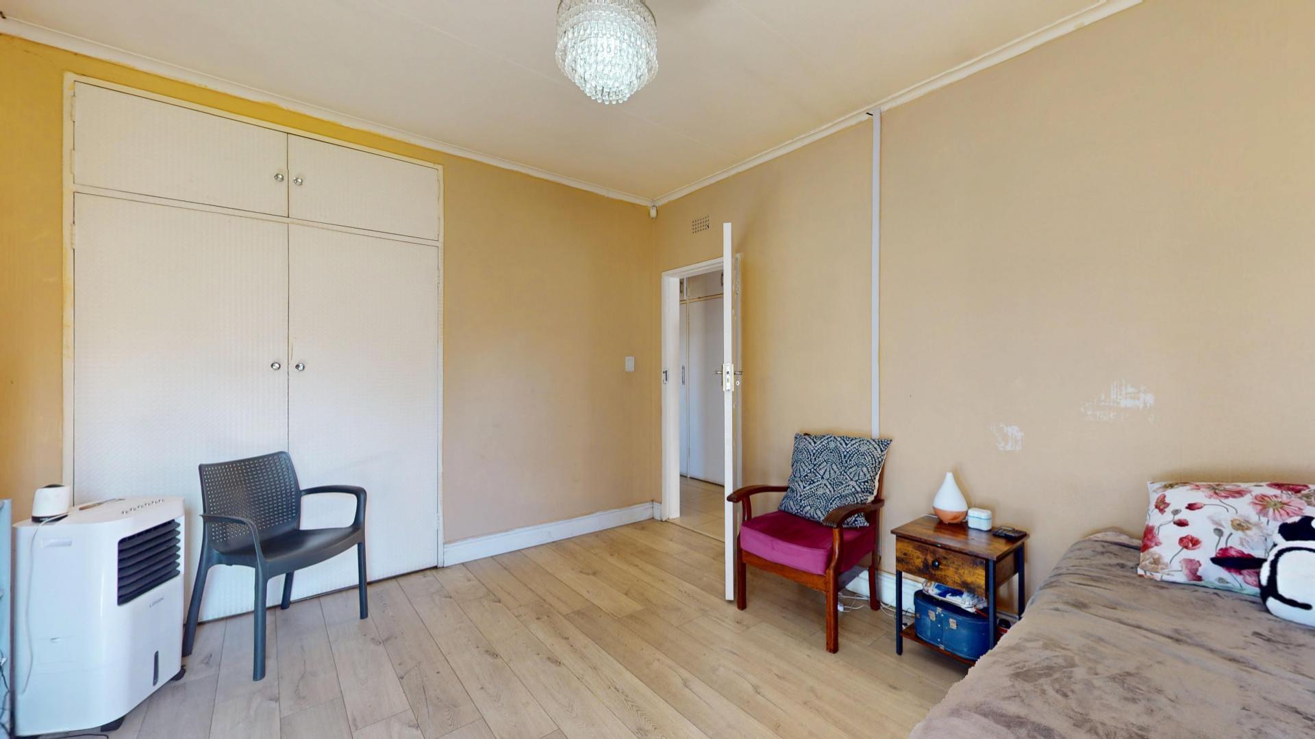 Bed Room 2 of property in Sunward park