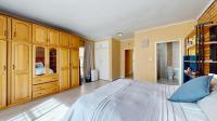 Bed Room 1 of property in Sunward park