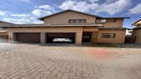 Front View of property in Summerset