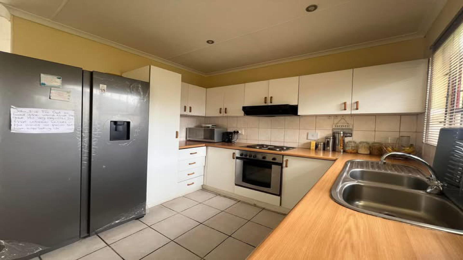 Kitchen of property in Cleland