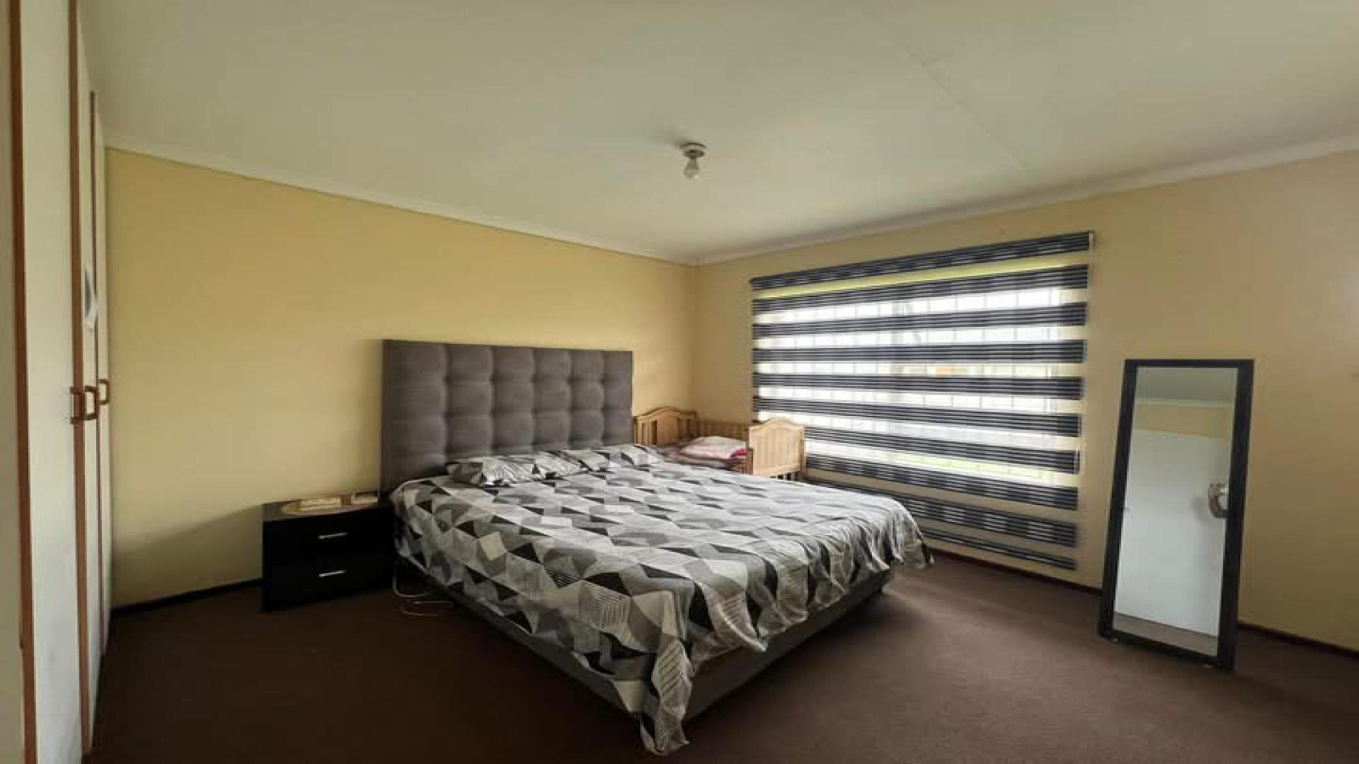 Bed Room 1 of property in Cleland