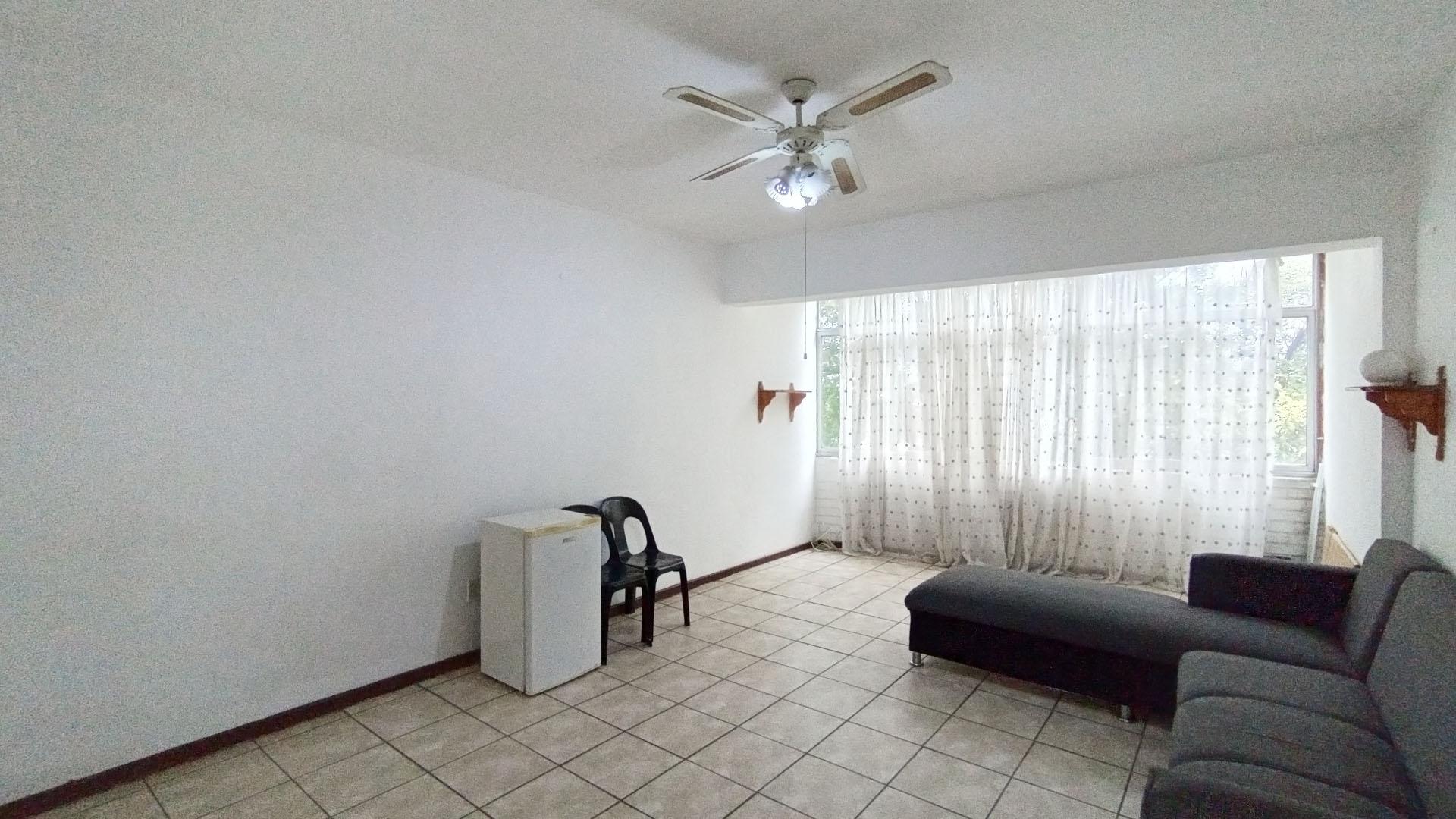 Lounges - 32 square meters of property in Scottsville PMB