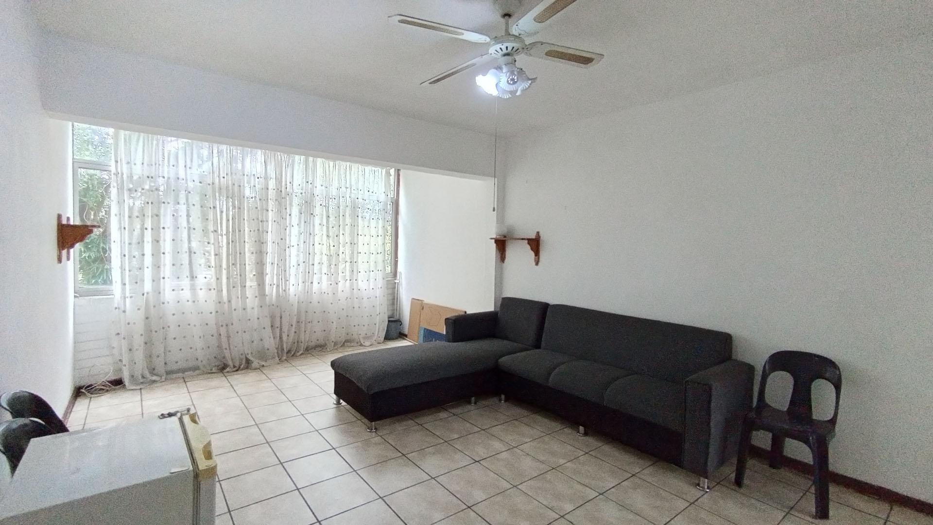 Lounges - 32 square meters of property in Scottsville PMB