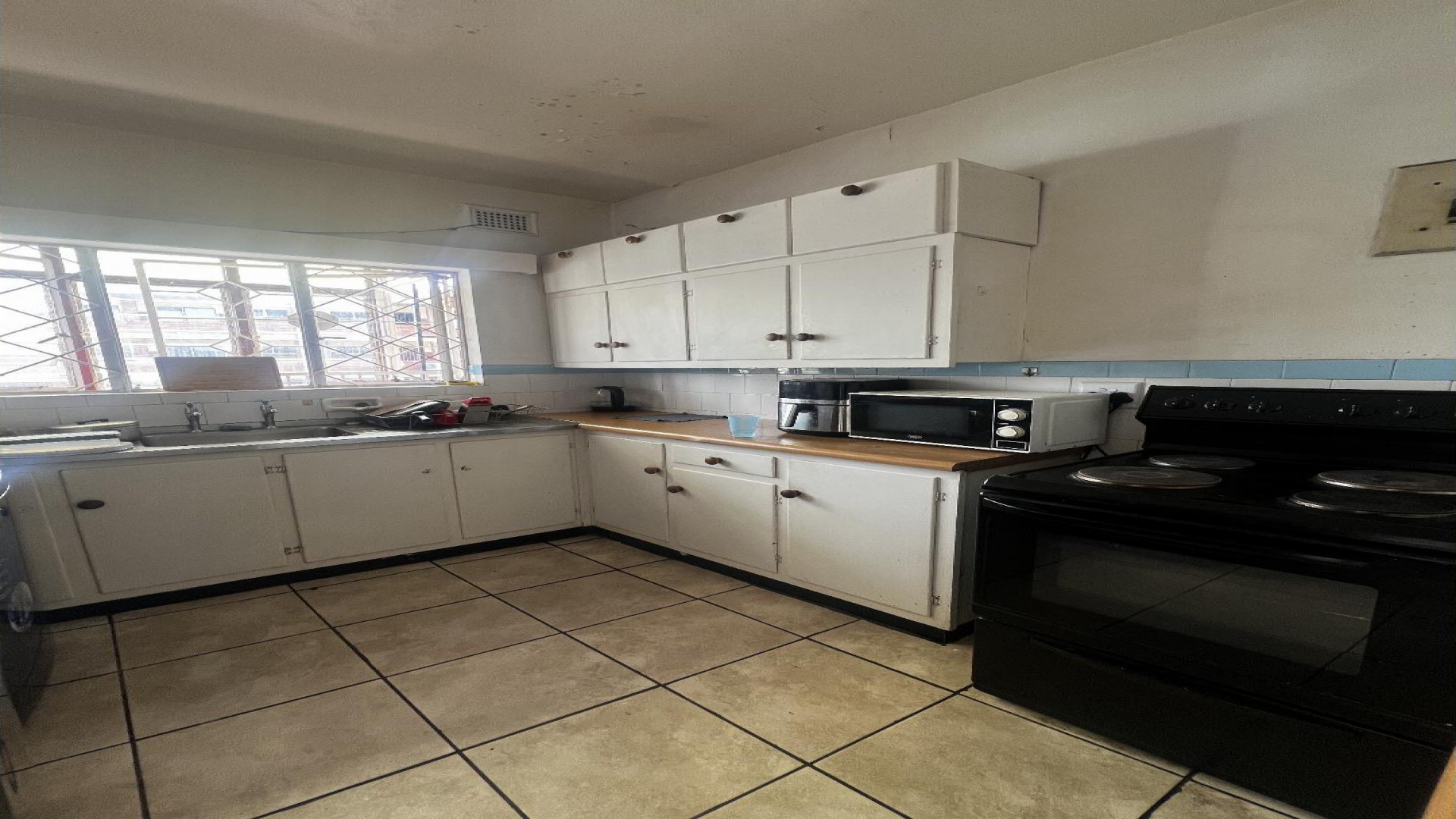 Kitchen - 10 square meters of property in Scottsville PMB