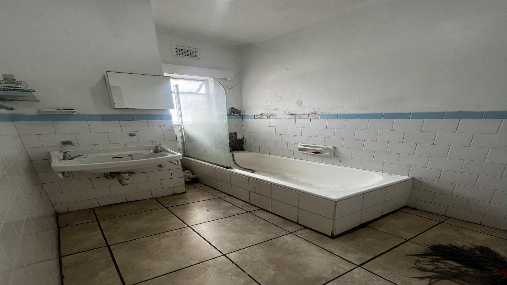 Bathroom 1 - 8 square meters of property in Scottsville PMB