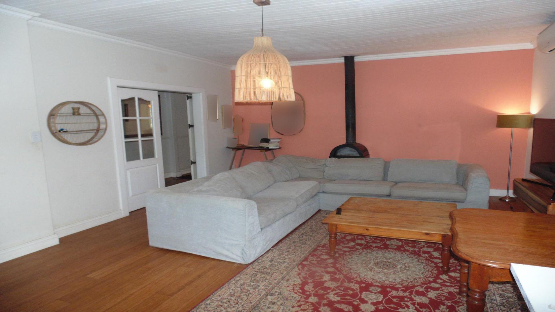 Lounges of property in Westdene (JHB)