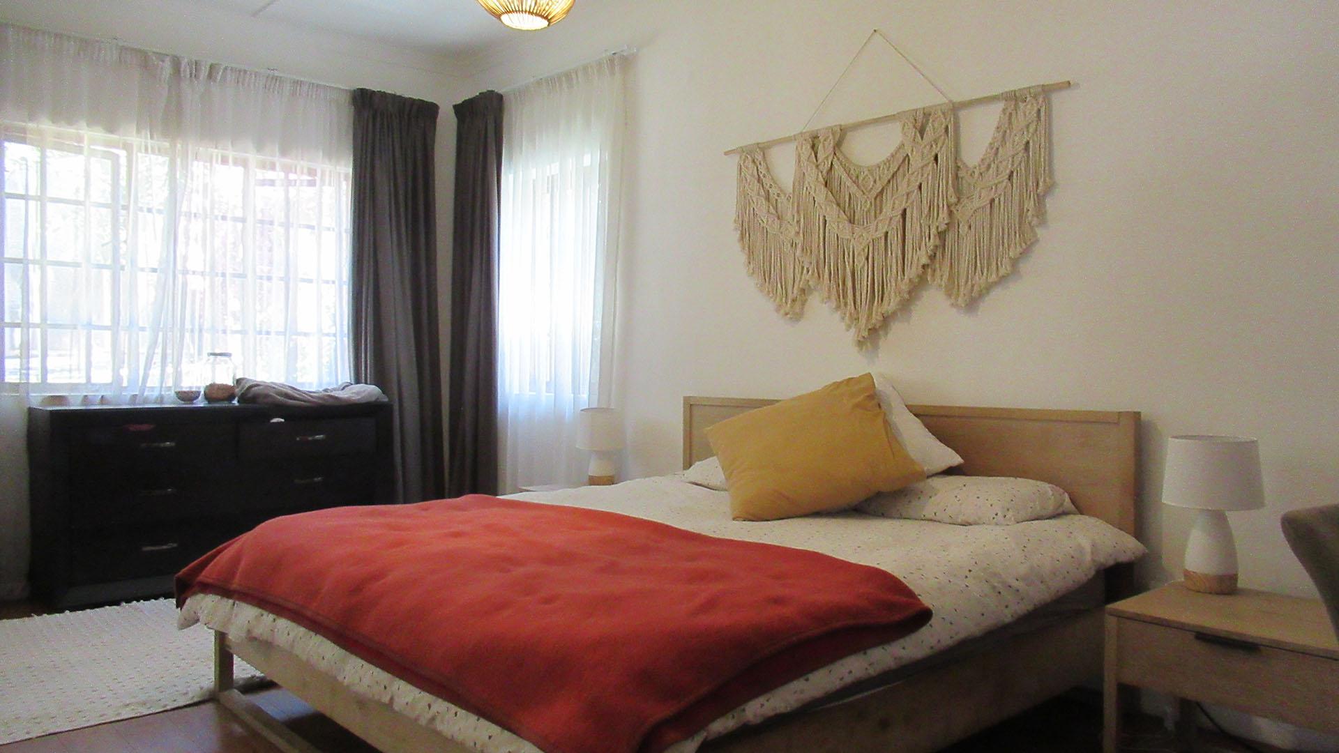 Main Bedroom - 22 square meters of property in Westdene (JHB)
