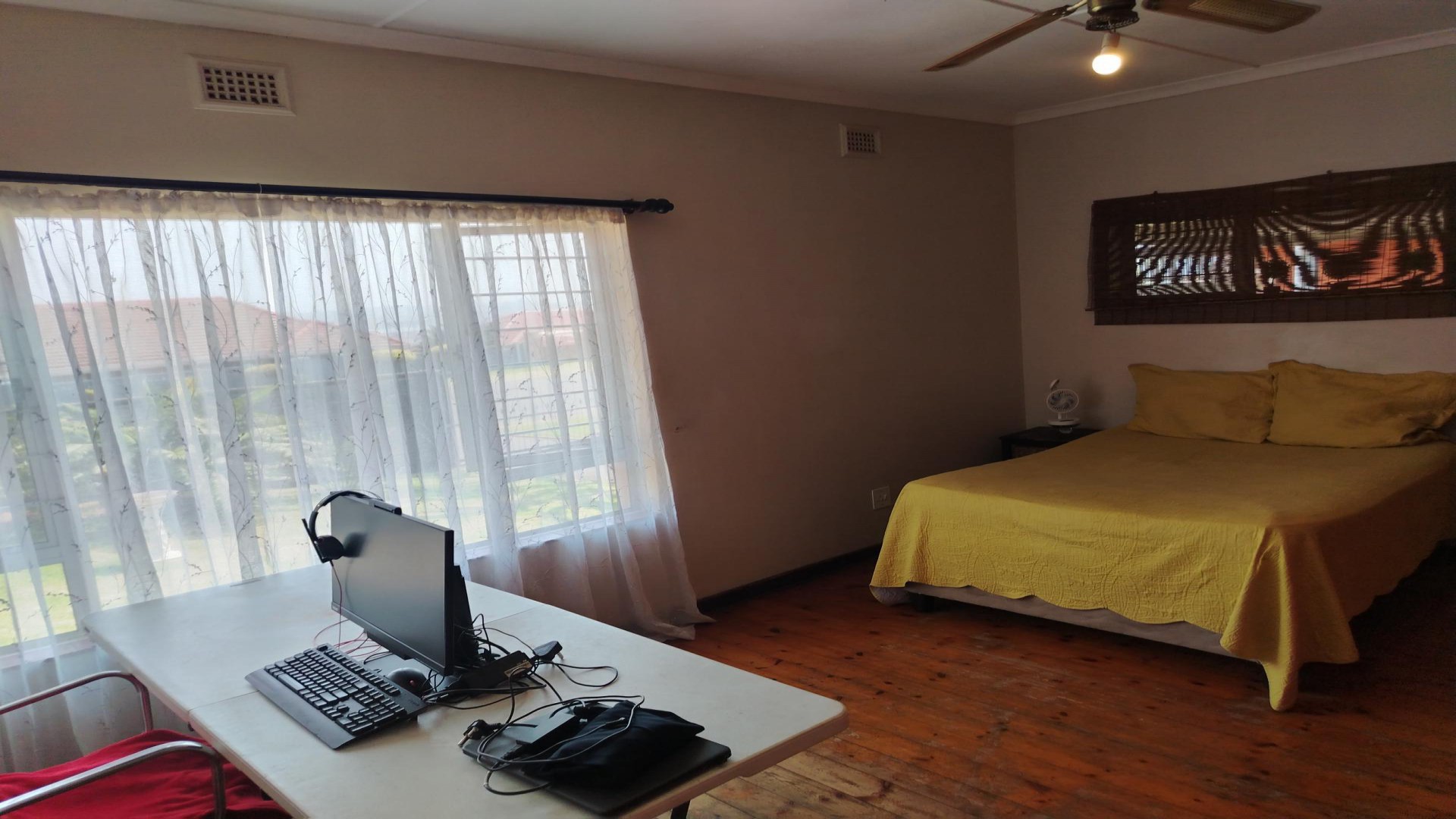 Bed Room 2 of property in Bluff