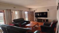 Lounges of property in Bluff