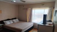 Bed Room 1 of property in Bluff