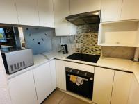  of property in Mondeor