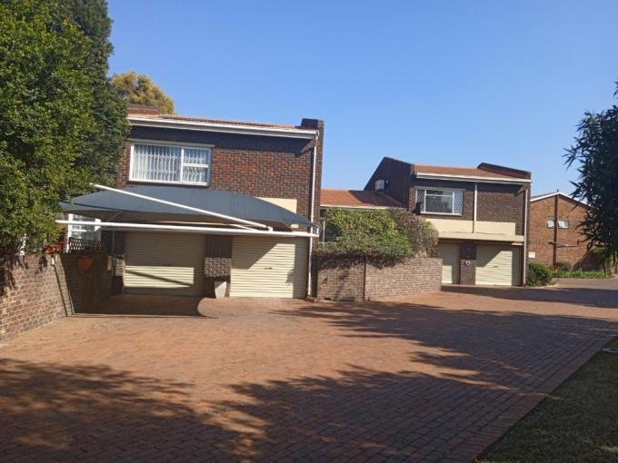 3 Bedroom Simplex for Sale For Sale in Brackenhurst - MR695682