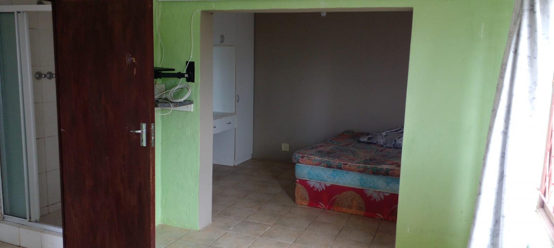  of property in Hibberdene