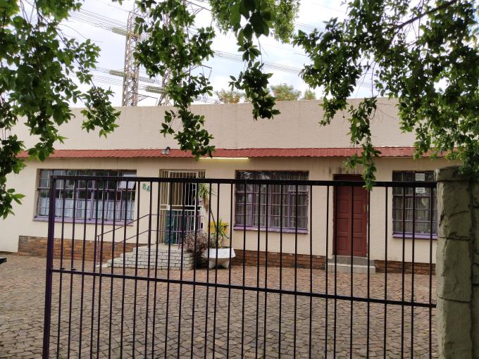 3 Bedroom Commercial for Sale For Sale in Elandspark - MR695725