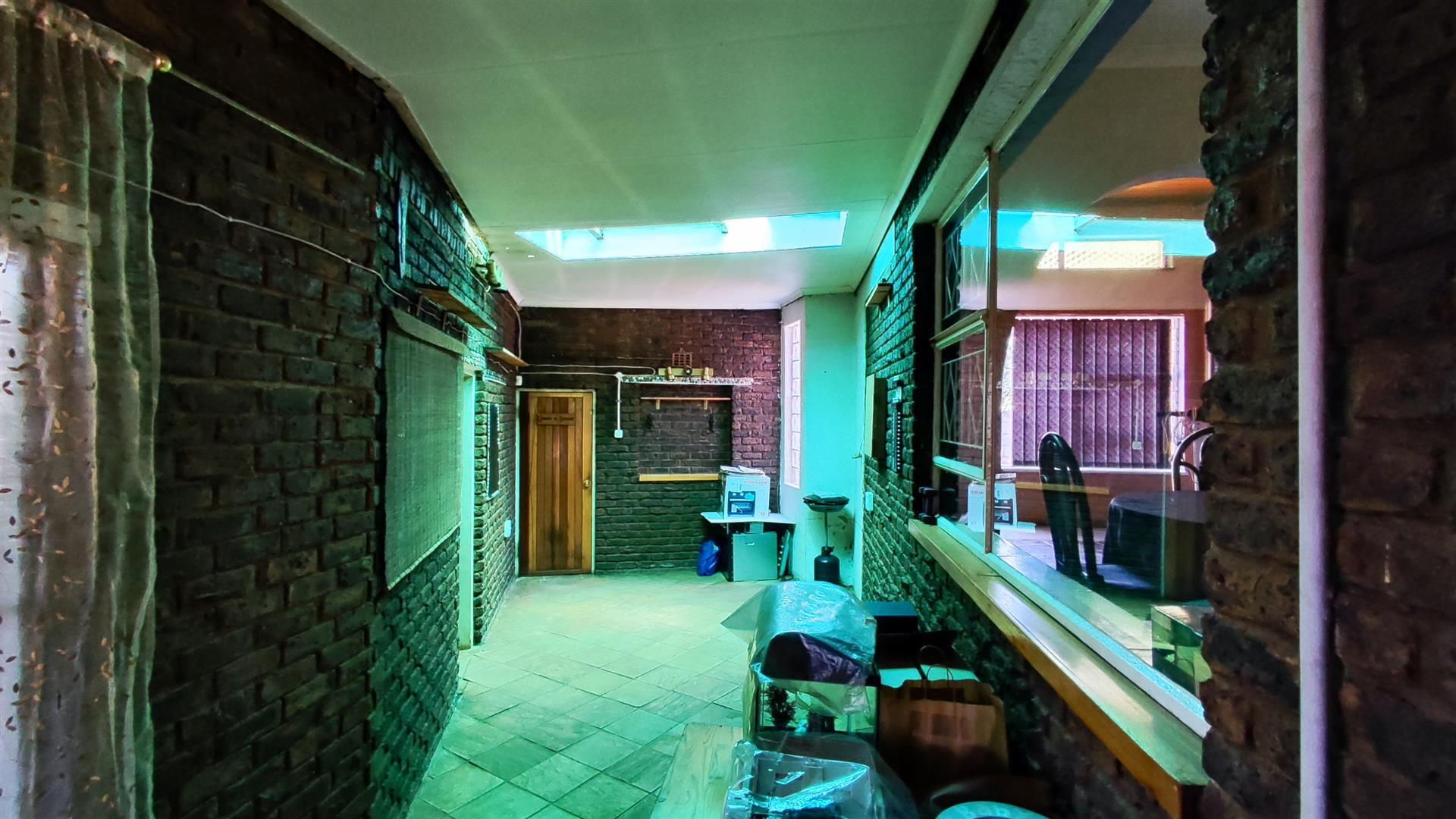 Spaces - 10 square meters of property in Hazeldene