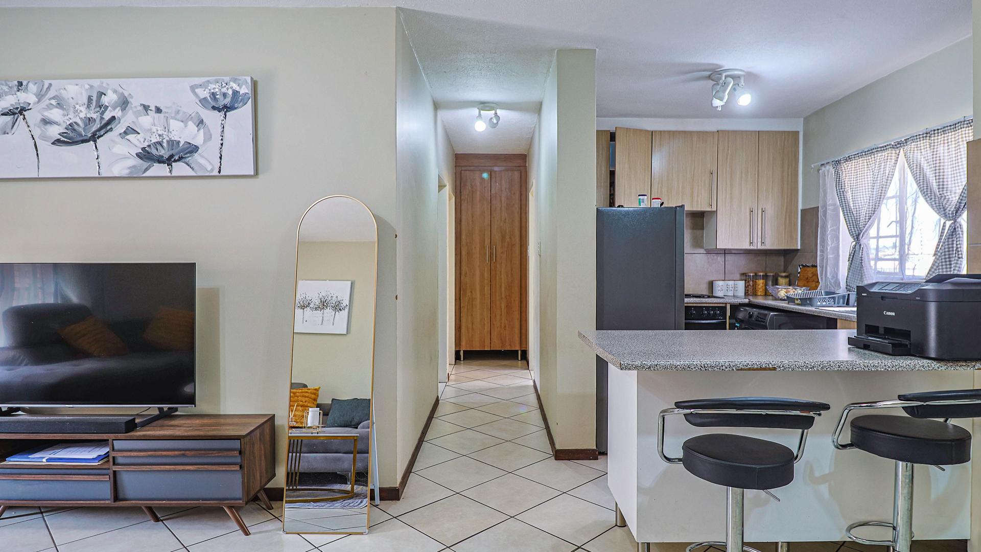  of property in Monavoni