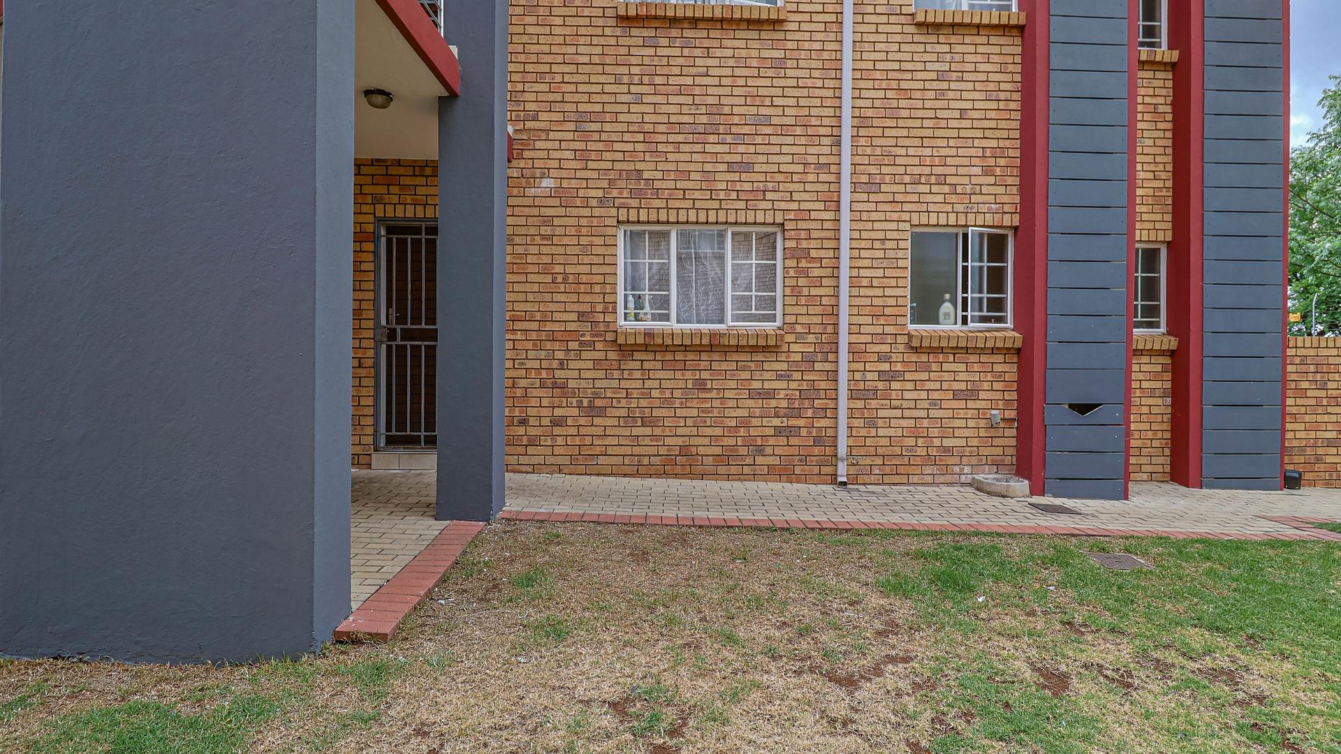  of property in Monavoni