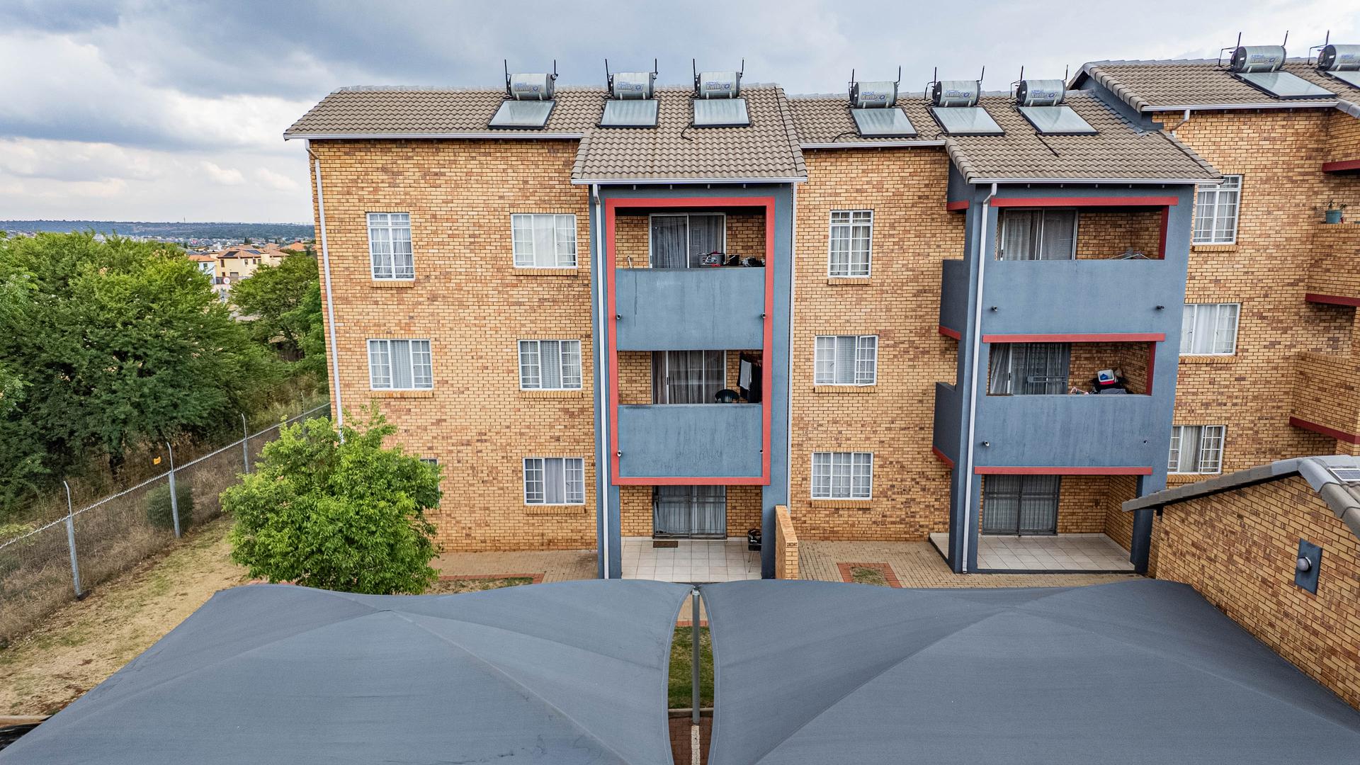  of property in Monavoni