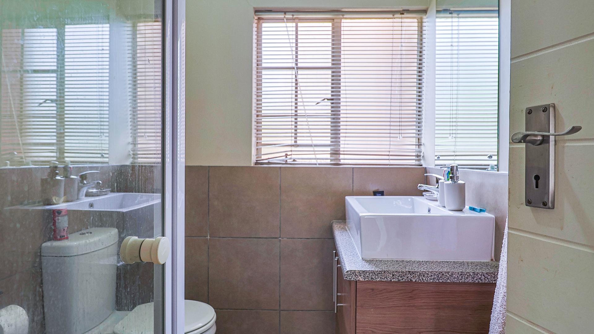  of property in Monavoni