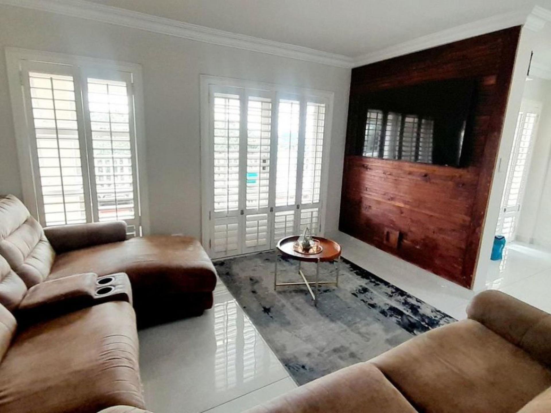  of property in La Lucia