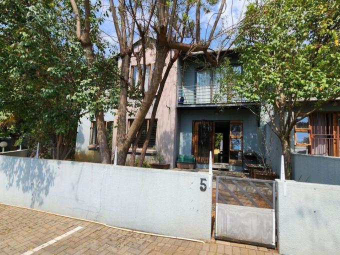 3 Bedroom Sectional Title for Sale For Sale in Northwold - MR695754