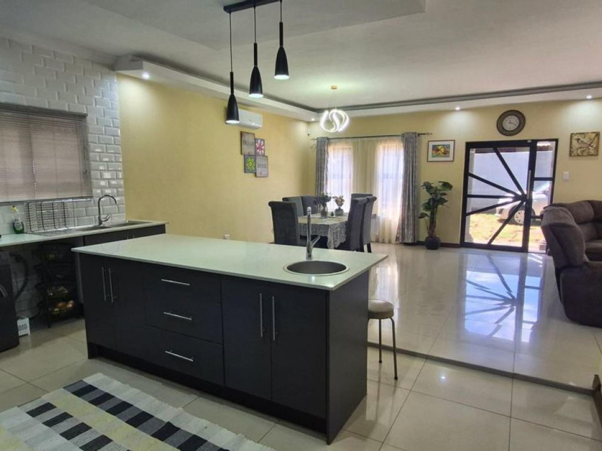  of property in Lyttelton Manor