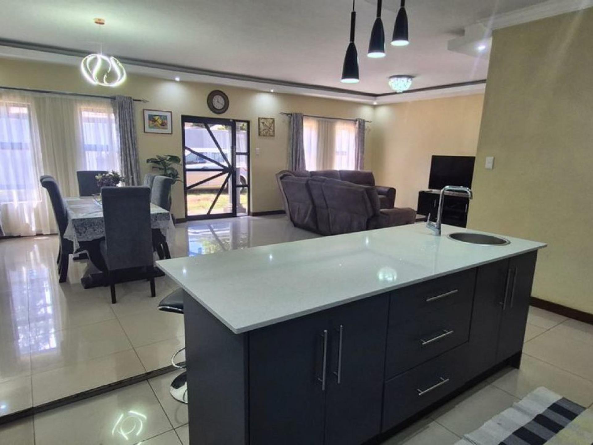  of property in Lyttelton Manor