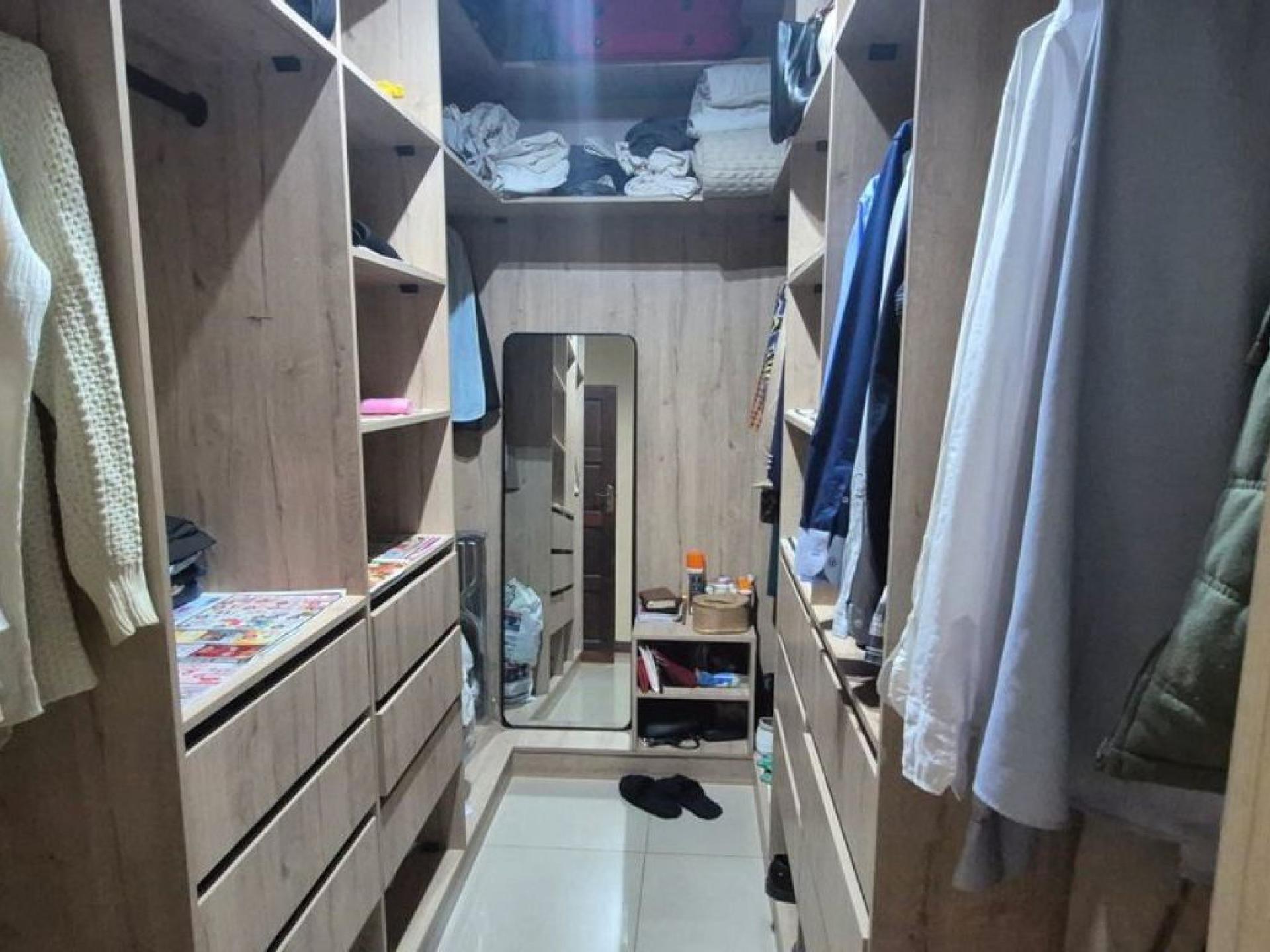  of property in Lyttelton Manor