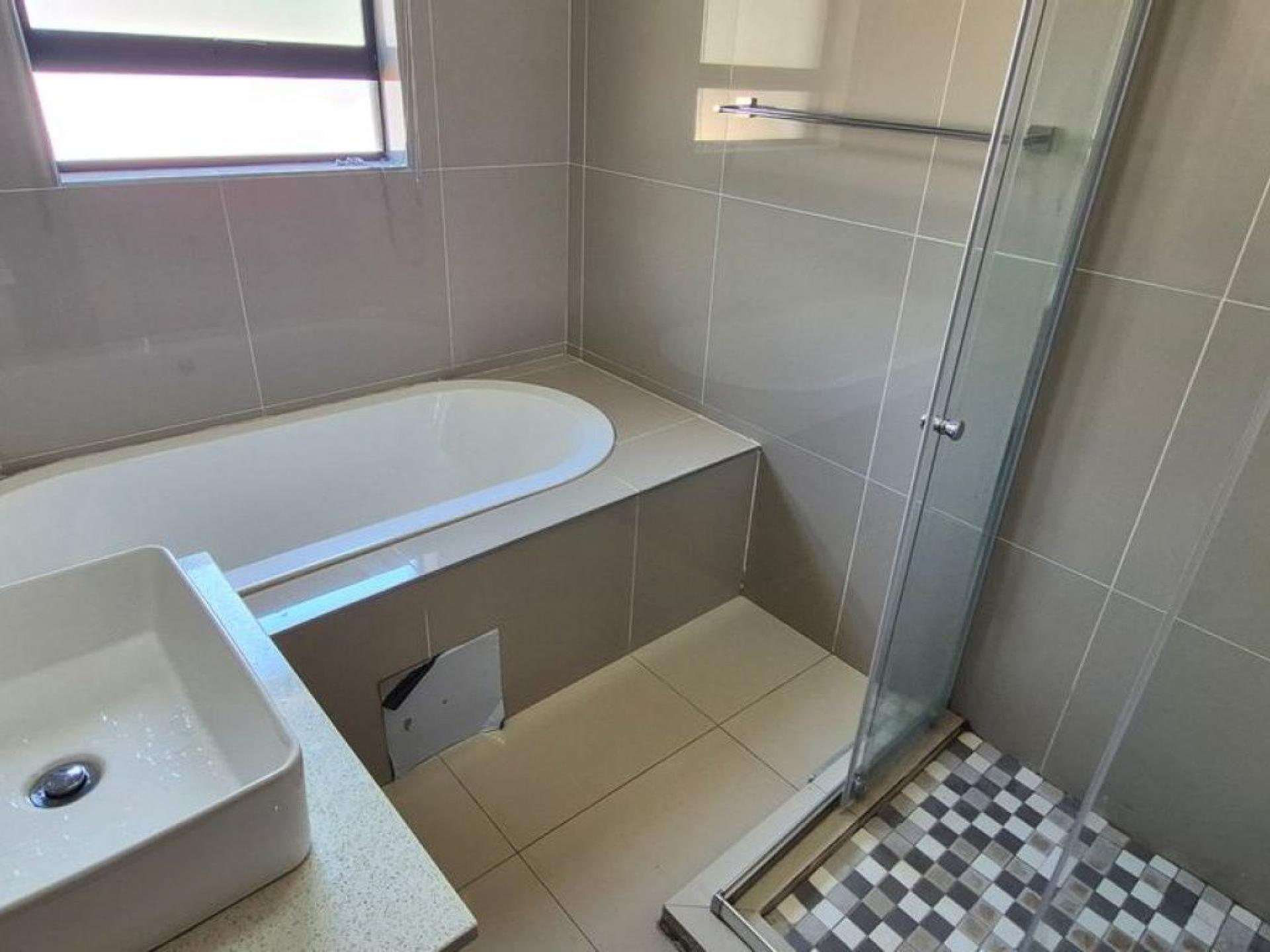  of property in Lyttelton Manor